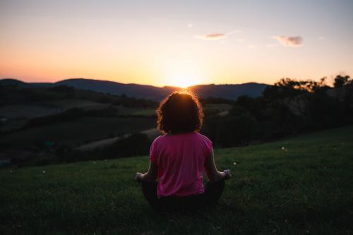 Egy meditációs tanár felfogadásának előnyei